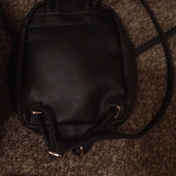 A mini purse that has not been used - Picture 2 of 3